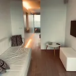 Апартаменты Penthouse Sea-loft Blankenberge, Uniek Zeezicht, Luxeloft Met 40m2 Terras! Бланкенберге