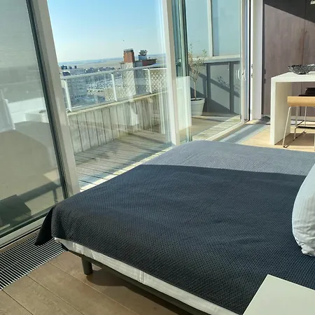 Penthouse Sea-loft Blankenberge, Uniek Zeezicht, Luxeloft Met 40m2 Terras! *