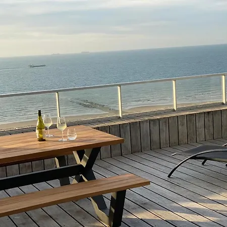Daire Penthouse Sea-loft Blankenberge, Uniek Zeezicht, Luxeloft Met 40m2 Terras!