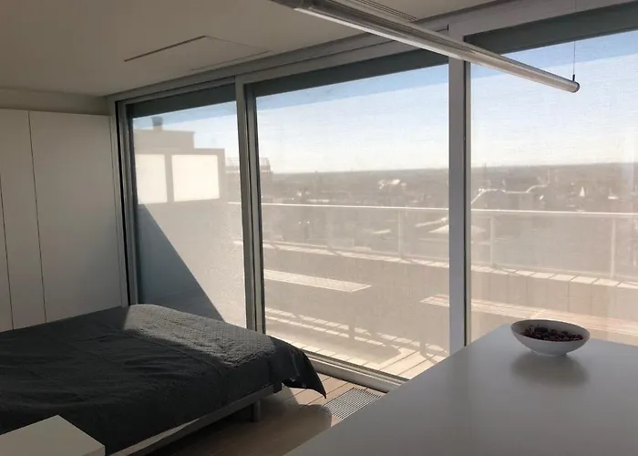 Penthouse Sea-loft Blankenberge, Uniek Zeezicht, Luxeloft Met 40m2 Terras! Apartmán *